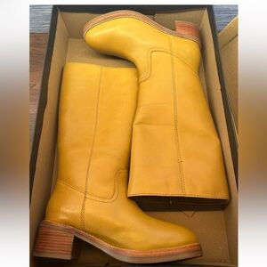 Frye Boot “Camryn”  in color Banana size 9.5 NWT in box